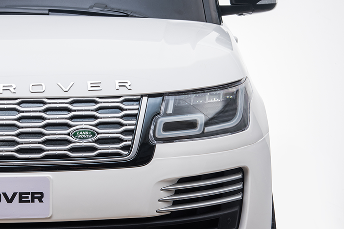 Kids Electric Ride On Range Rover Vogue White - Image 28