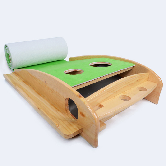 Hillman PGM Natural Wood 3m Golf Putting Trainer with Auto Ball Return